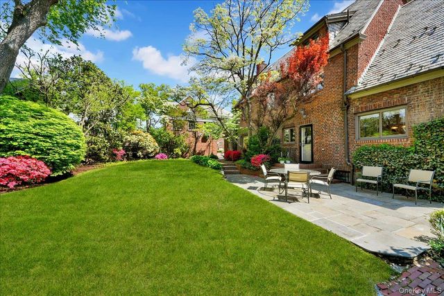 184 Commonwealth Avenue, Mount Vernon, NY 10552