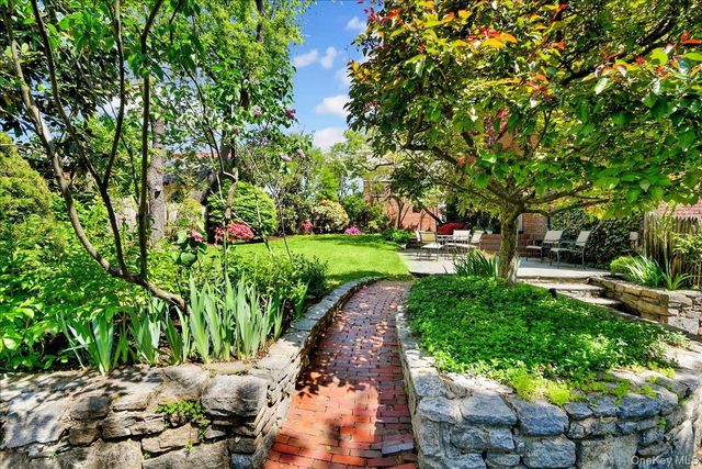 184 Commonwealth Avenue, Mount Vernon, NY 10552