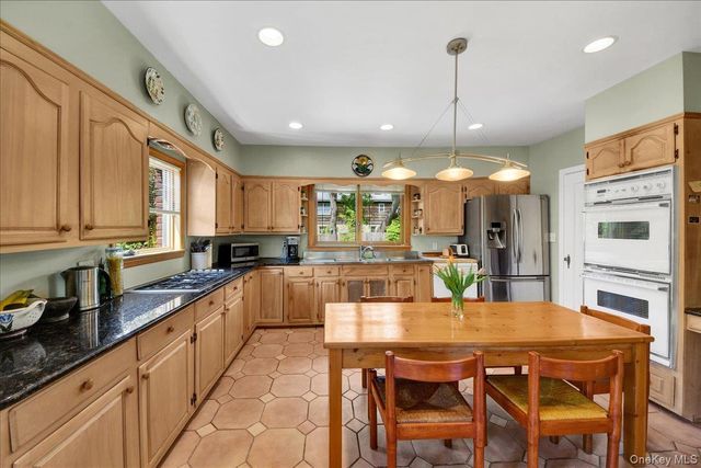 184 Commonwealth Avenue, Mount Vernon, NY 10552