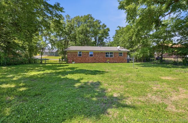 1506 Clayton Drive, Tahlequah, OK 74464