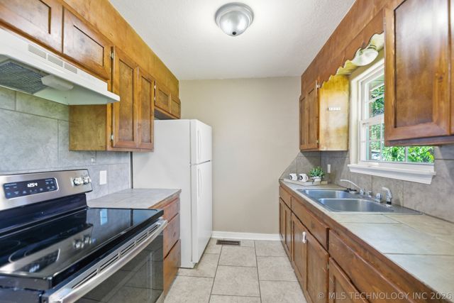 1506 Clayton Drive, Tahlequah, OK 74464