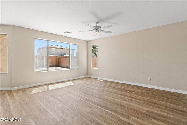 1852 N DESERT WILLOW Street, Casa Grande, AZ 85122