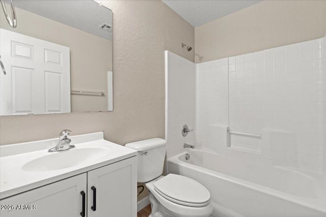 1852 N DESERT WILLOW Street, Casa Grande, AZ 85122