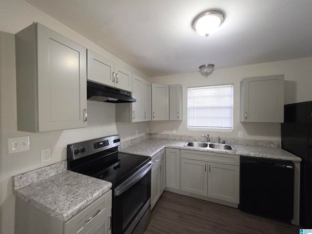 305 GLEN CREST DRIVE, Fairfield, AL 35064