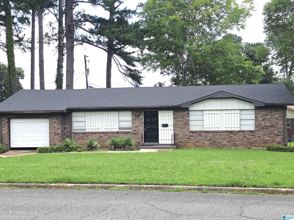 305 GLEN CREST DRIVE, Fairfield, AL 35064