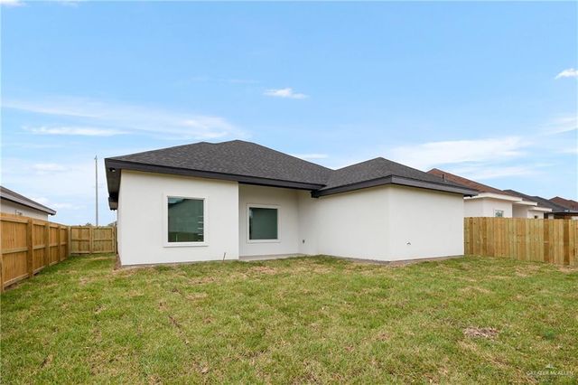 2220 N Revolution Street, Edinburg, TX 78541