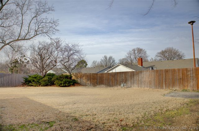7249 E 57th Street, Tulsa, OK 74145