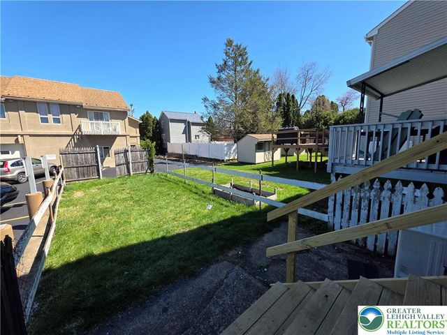 12 Craigie Street, Palmer Twp, PA 18045