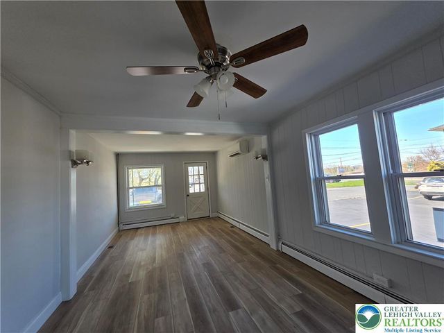 12 Craigie Street, Palmer Twp, PA 18045