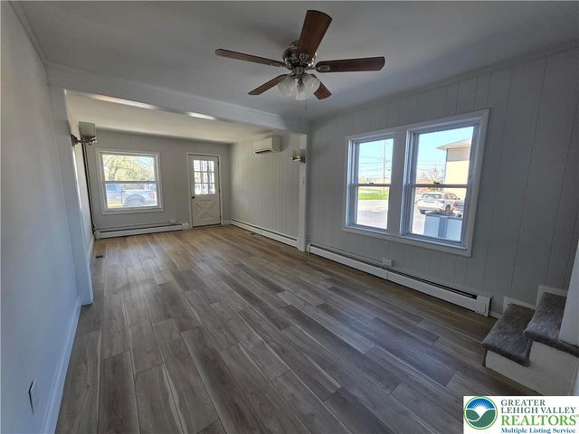 12 Craigie Street, Palmer Twp, PA 18045