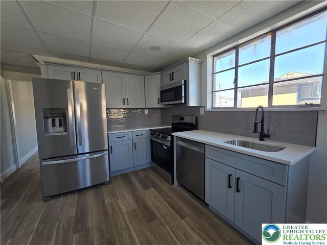 12 Craigie Street, Palmer Twp, PA 18045