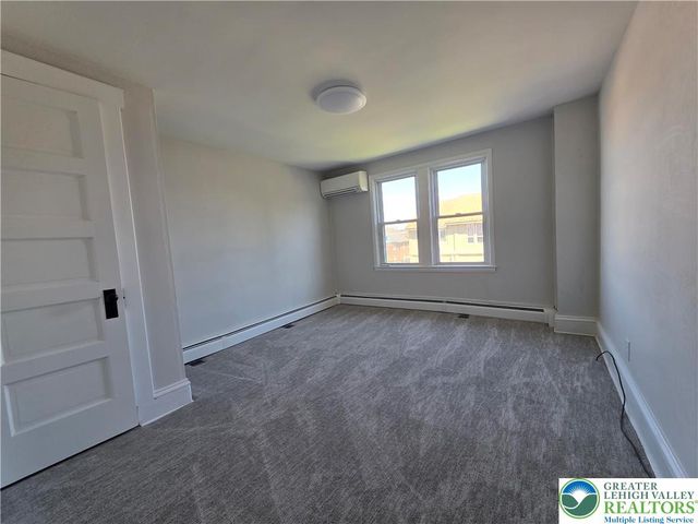 12 Craigie Street, Palmer Twp, PA 18045