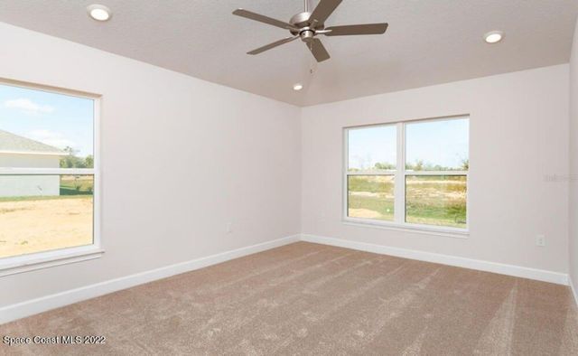 2190 NW 23RD LOOP, Ocala, FL 34475
