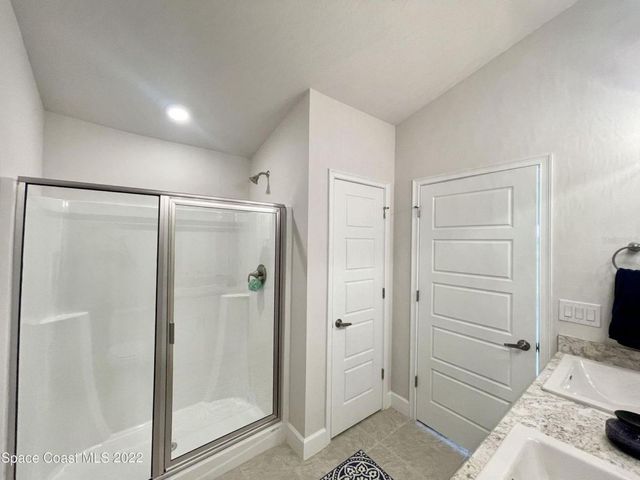 2190 NW 23RD LOOP, Ocala, FL 34475