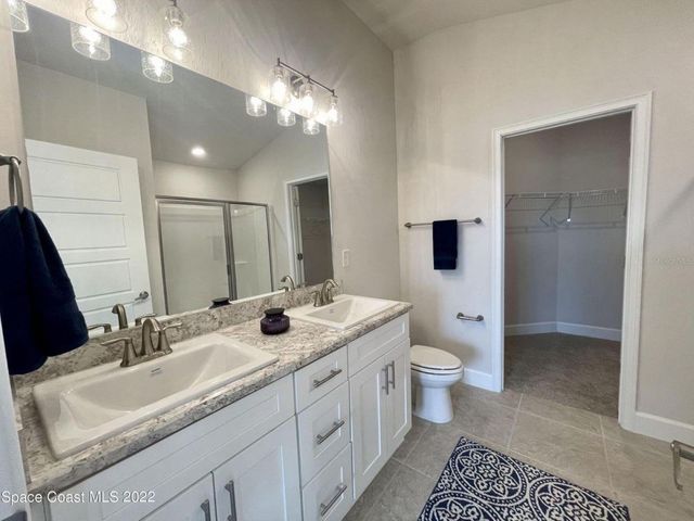 2190 NW 23RD LOOP, Ocala, FL 34475