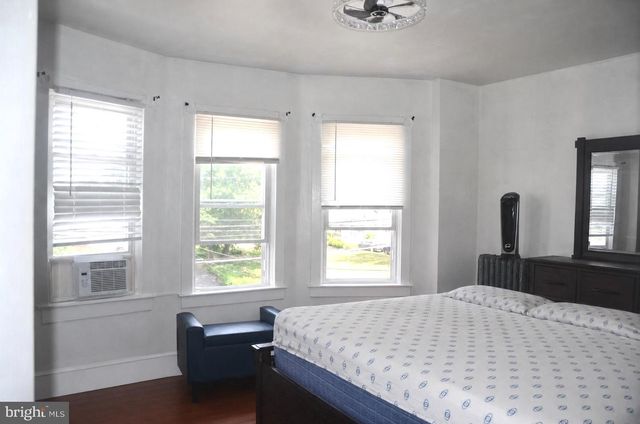 1521 HAMILTON AVE, Trenton, NJ 08629