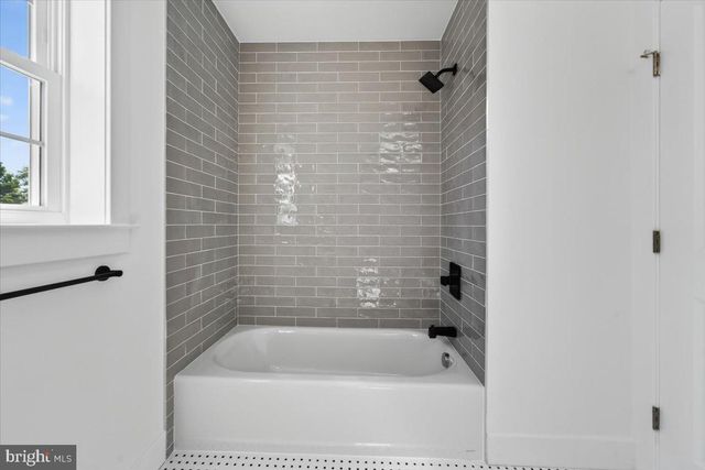 322 PENNINGTON ROCKY RD, Pennington, NJ 08534