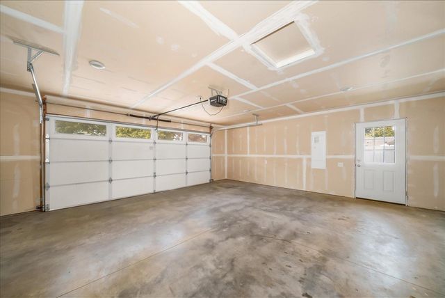 4621 N Whitehouse St, Spokane, WA 99205