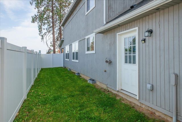 4621 N Whitehouse St, Spokane, WA 99205
