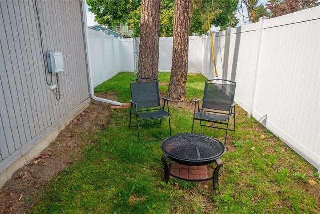 4621 N Whitehouse St, Spokane, WA 99205