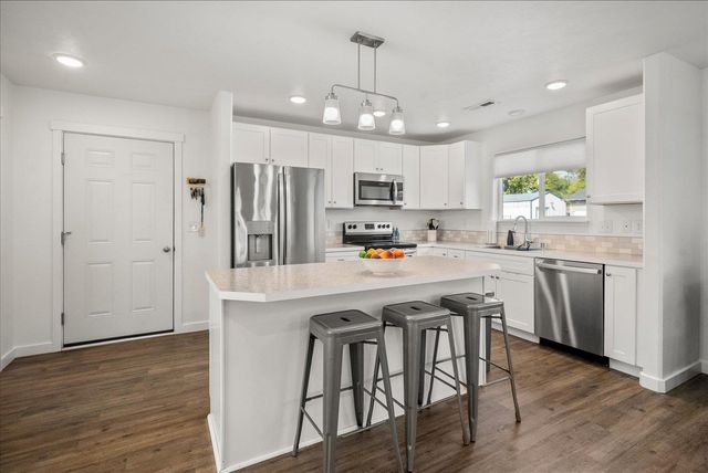 4621 N Whitehouse St, Spokane, WA 99205