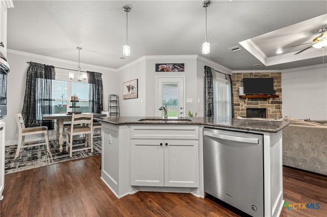 108 Hatter Drive, Moody, TX 76557