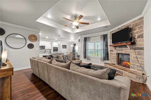108 Hatter Drive, Moody, TX 76557