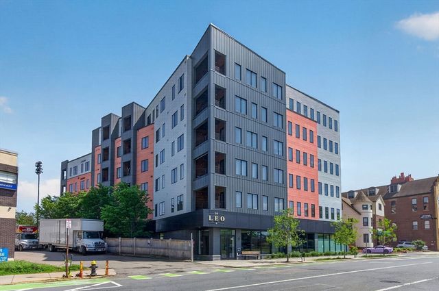 50 Leo M Birmingham 302, Boston, MA 02135