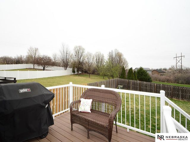 17106 Taylor Street, Omaha, NE 68116