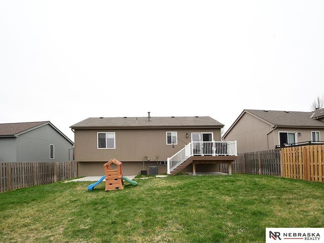 17106 Taylor Street, Omaha, NE 68116