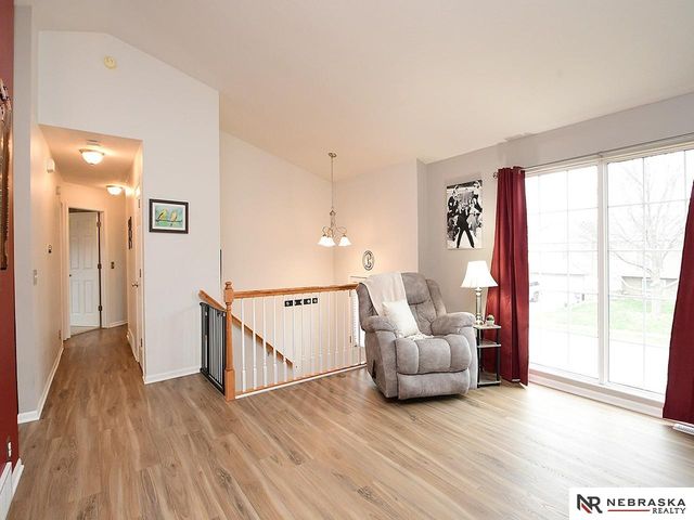 17106 Taylor Street, Omaha, NE 68116