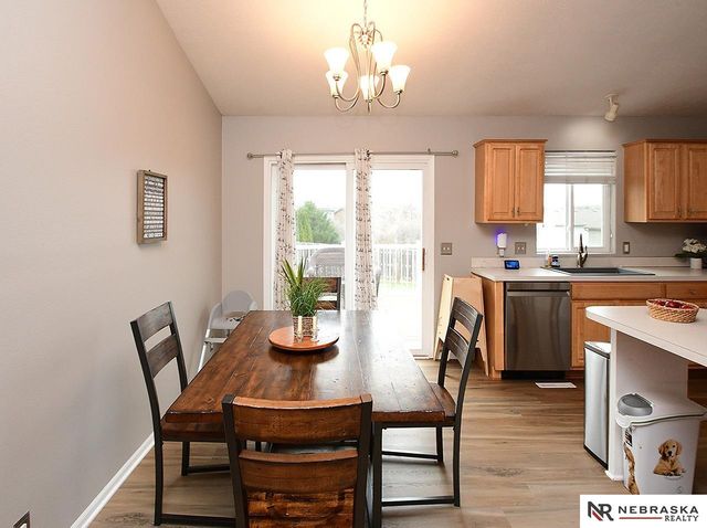 17106 Taylor Street, Omaha, NE 68116