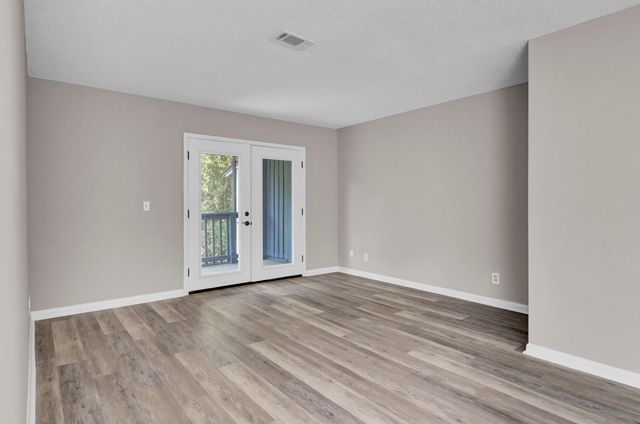 1530 Fort Johnson Road 1e, Charleston, SC 29412