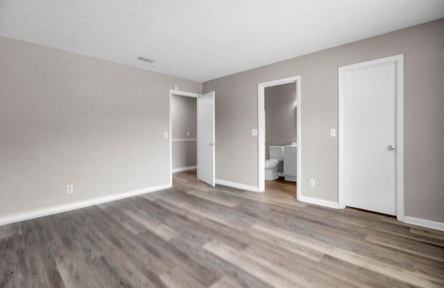 1530 Fort Johnson Road 1e, Charleston, SC 29412