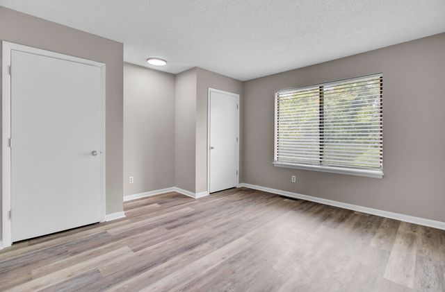 1530 Fort Johnson Road 1e, Charleston, SC 29412