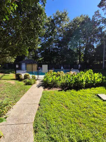 1530 Fort Johnson Road 1e, Charleston, SC 29412