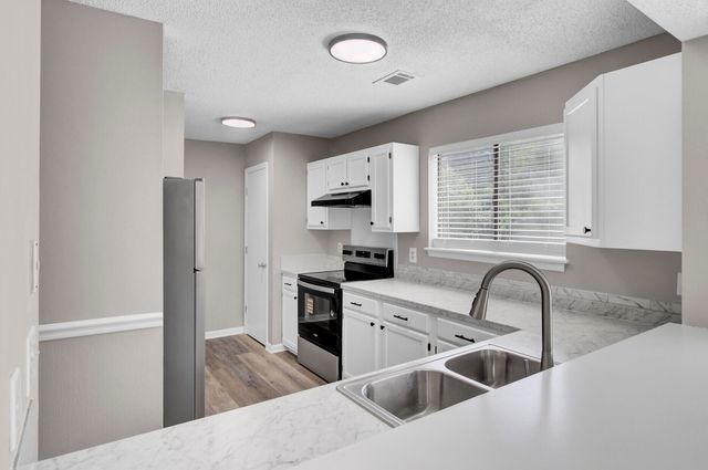 1530 Fort Johnson Road 1e, Charleston, SC 29412