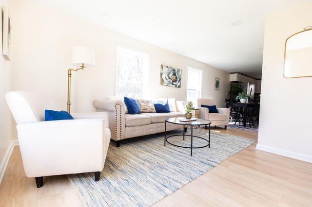 942 Hawkins - Cummins Road, Paris, KY 40361