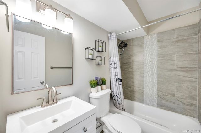 162 Eagle Hill Court, Middle Island, NY 11953