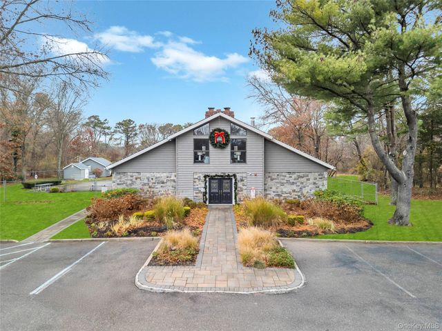 162 Eagle Hill Court, Middle Island, NY 11953