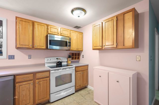 4 Tanglewood Drive, Dover, NH 03820