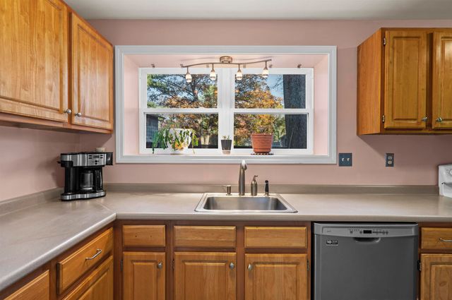 4 Tanglewood Drive, Dover, NH 03820