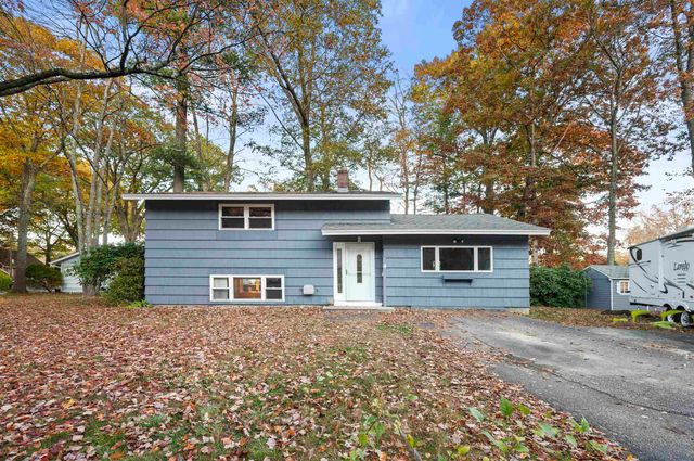 4 Tanglewood Drive, Dover, NH 03820