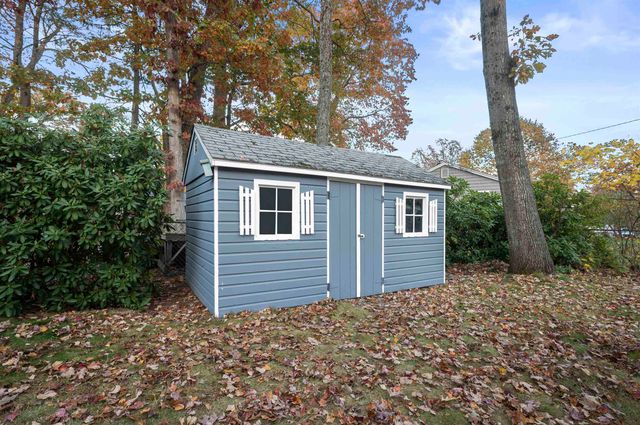 4 Tanglewood Drive, Dover, NH 03820