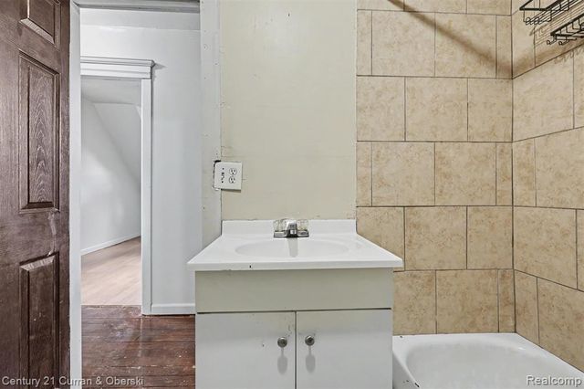2528 Woodmere Street, Detroit, MI 48209