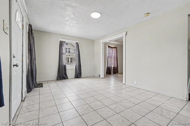 2528 Woodmere Street, Detroit, MI 48209