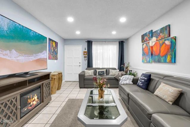 13175 Bromont Avenue, Sylmar, CA 91342