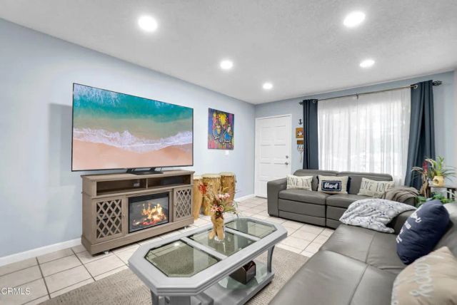 13175 Bromont Avenue, Sylmar, CA 91342