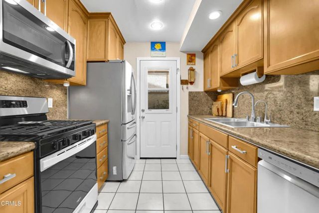 13175 Bromont Avenue, Sylmar, CA 91342
