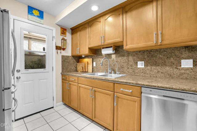 13175 Bromont Avenue, Sylmar, CA 91342